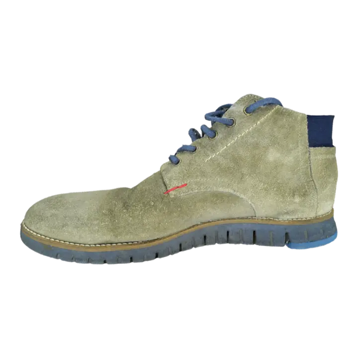 Desert Travel Boots 3D model preview on Freecreat